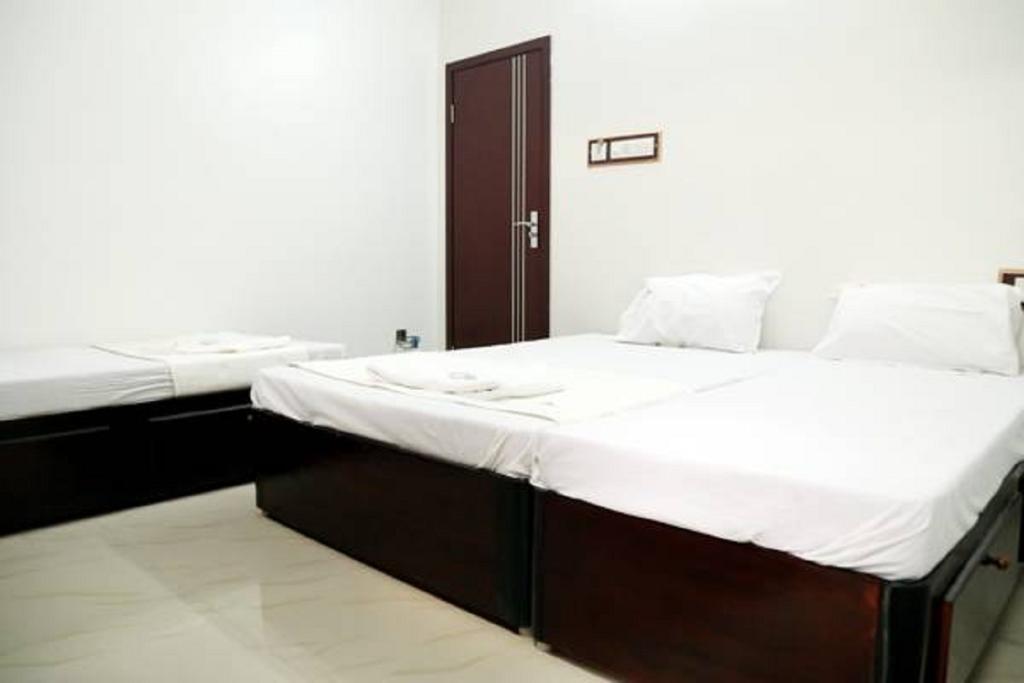 Mary Meridien Lodge Coimbatore Exterior photo